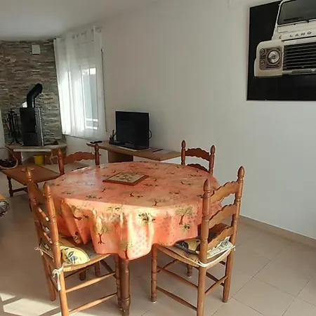 Familiar En Cerca De La Playa De Grifeu, 2 Y Parking - Es-170-76 * Llanca